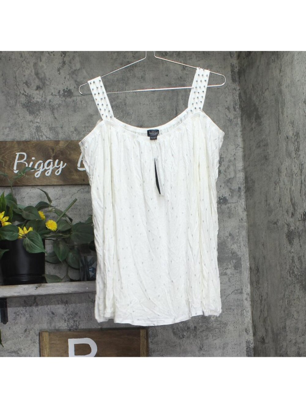 NWT Belldini Linen Blend Studded Cold Shoulder Knit Top White / Silver L